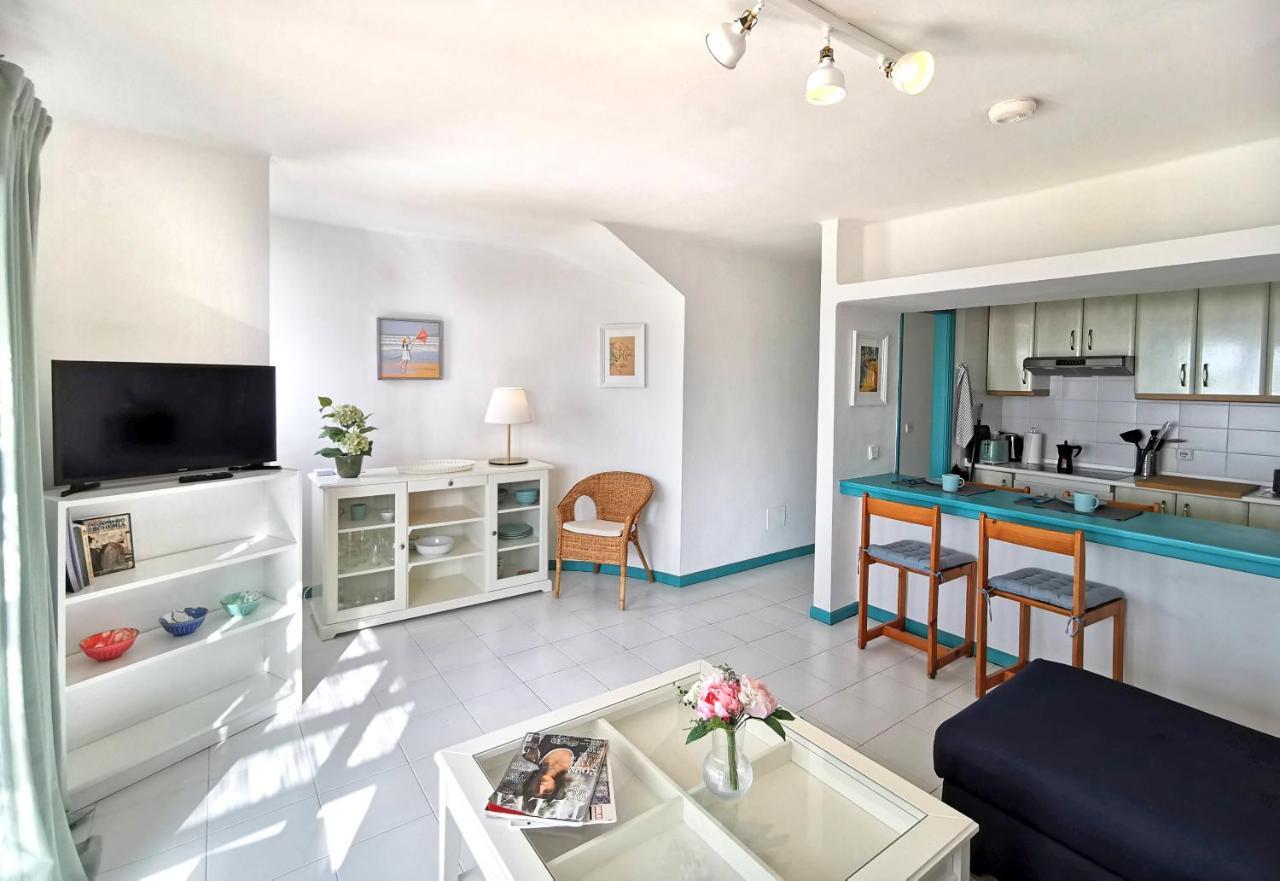 Calypso, apartamento completo con vistas al mar y a la piscina en Costa Teguise Exterior foto