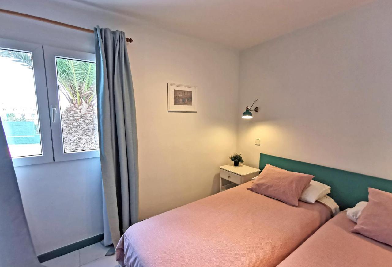 Calypso, apartamento completo con vistas al mar y a la piscina en Costa Teguise Exterior foto