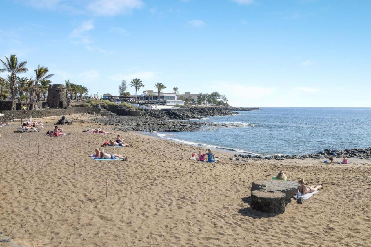 Calypso, apartamento completo con vistas al mar y a la piscina en Costa Teguise Exterior foto