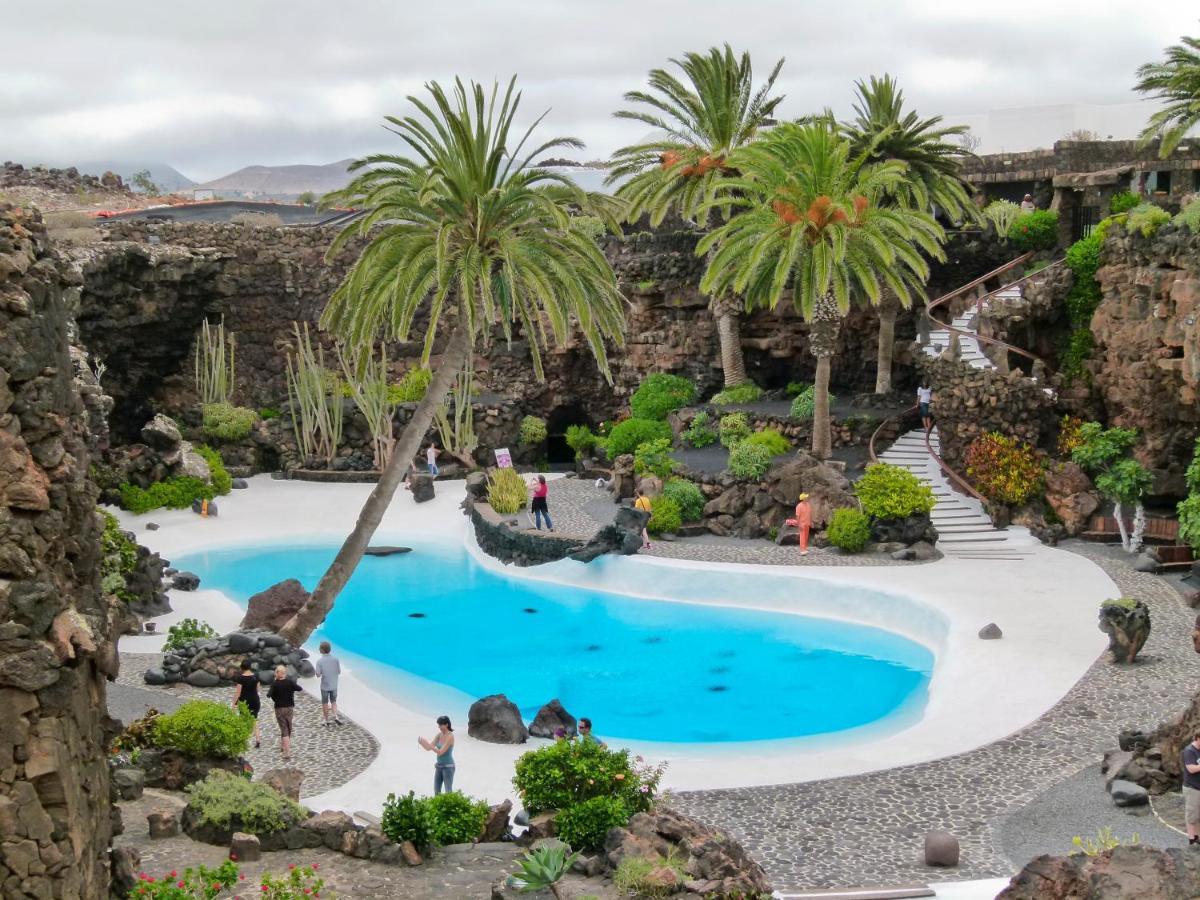 Calypso, apartamento completo con vistas al mar y a la piscina en Costa Teguise Exterior foto