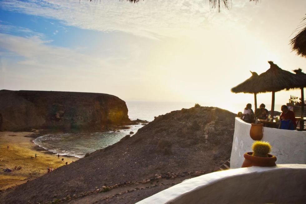 Calypso, apartamento completo con vistas al mar y a la piscina en Costa Teguise Exterior foto